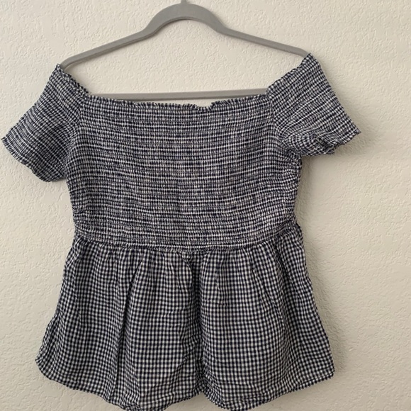 Old Navy Top - Picture 2 of 2